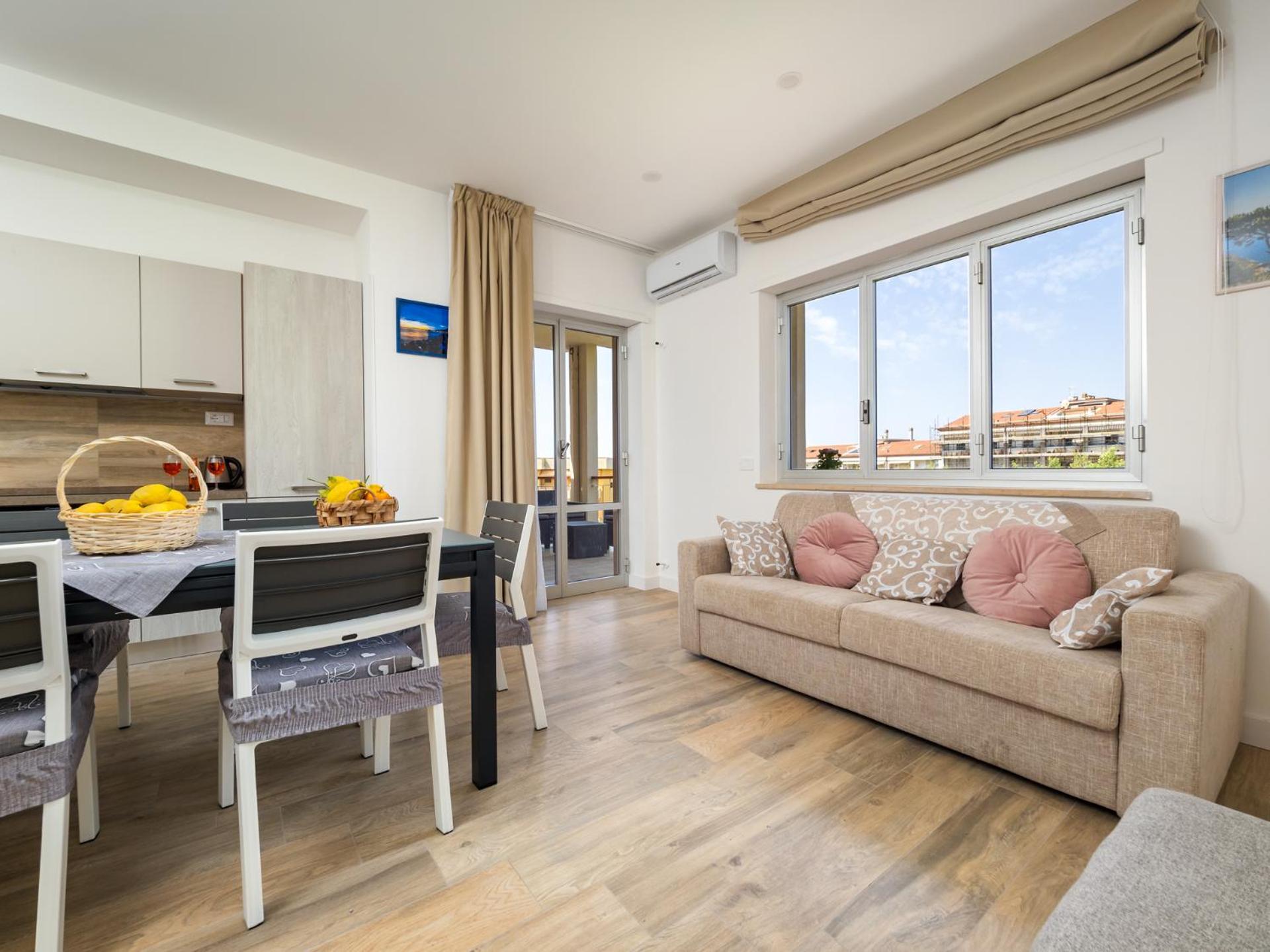 Nonno Angelo - 4 Bedrooms With Free Parking & Seaview Balcony Sorrento Ngoại thất bức ảnh