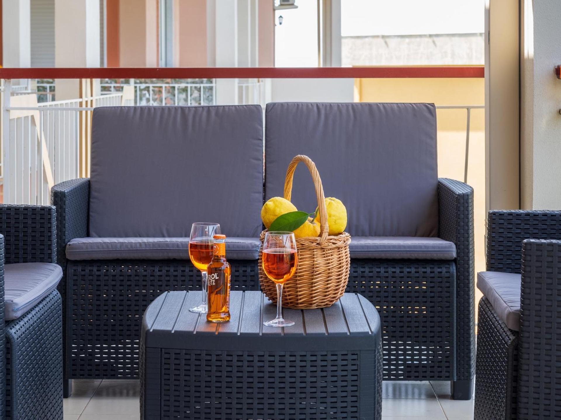 Nonno Angelo - 4 Bedrooms With Free Parking & Seaview Balcony Sorrento Ngoại thất bức ảnh